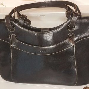 The Bag You Need - Black Leather Shoulder Bag - Gorgeous!